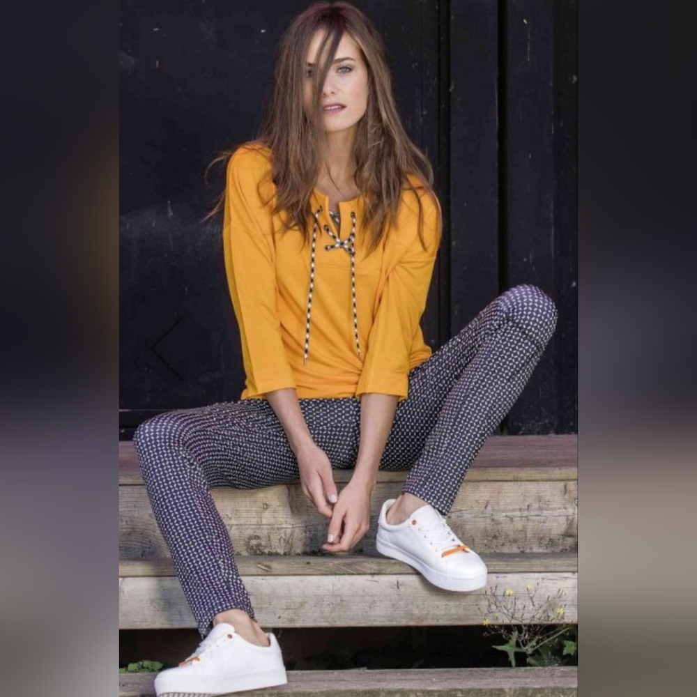3 / $25 POOOLS Colorful Yellow Tunic Shirt | Top. EU Size 44 (L-XL).